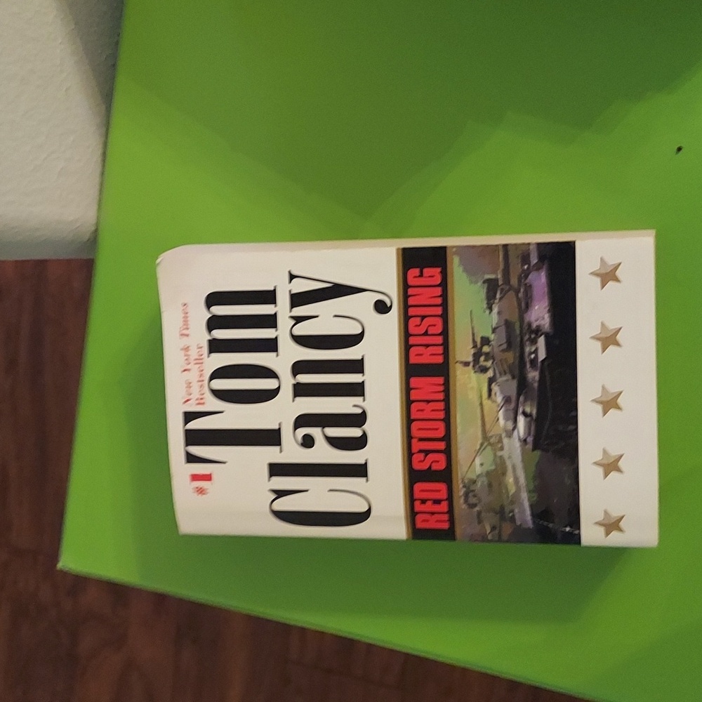 Tom Clancy - Red Storm Rising
